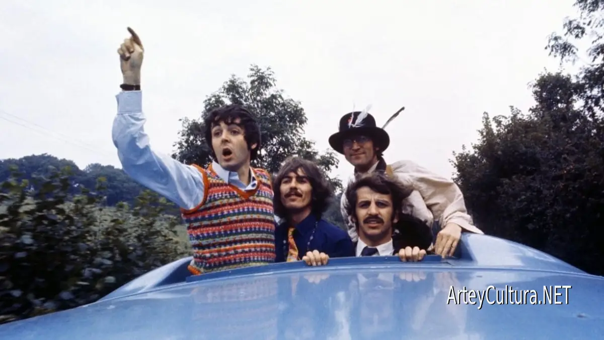 Portada del artículo: Magical Mystery Tour: el experimento audiovisual de The Beatles