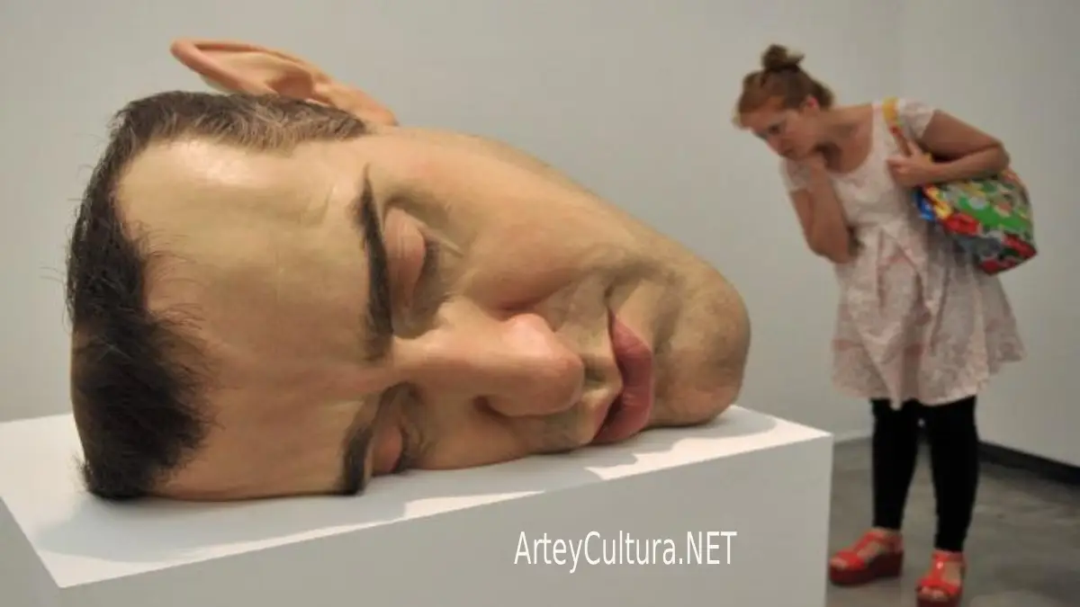 Portada del artículo: Ron Mueck, escala y humanidad en la escultura